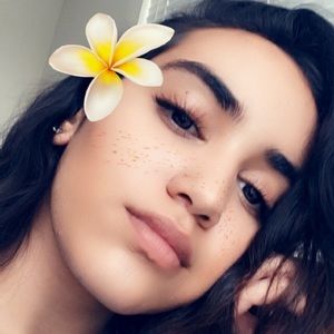 Meet your Posher, Nohely